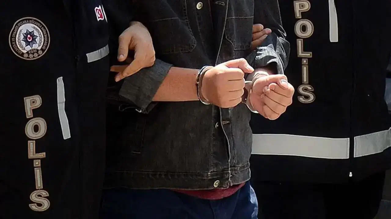 Manisa’da 12 yıl hapis cezasıyla aranan firari hükümlü yakalandı