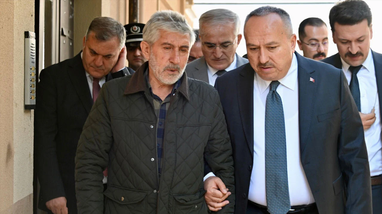 Emniyet Müdürü Fidan, şehit polis Türkoğlu’nun ailesini ziyaret etti