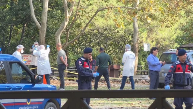 Adana’da arkadaşlık teklifini kabul etmeyen kadını öldürdü: Polis parkta yakaladı