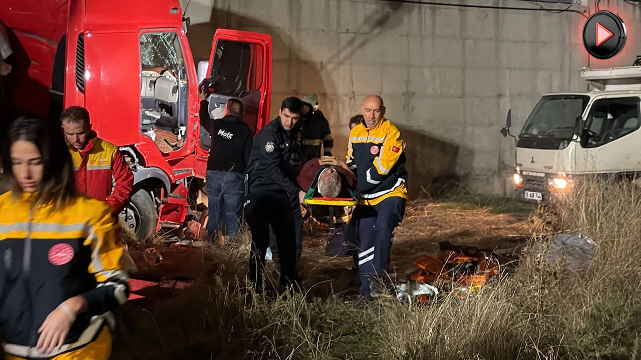 Eskişehir’de TIR duvara ok gibi saplandı: 2 yaralı