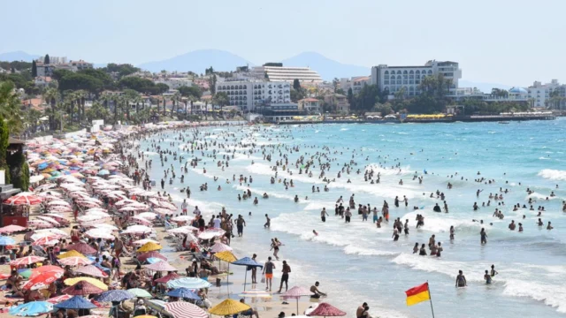 Turizm gelirinde 2027 hedefi 70 milyar dolar