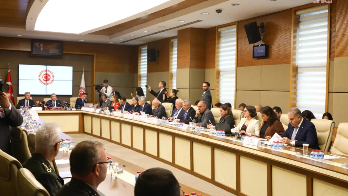 Mekke Anlaşması Komisyon’da kabul edildi