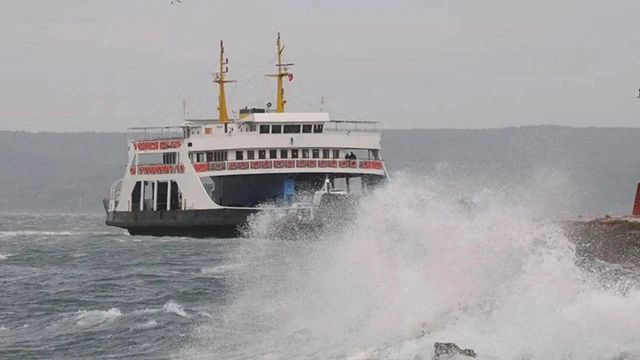 Kabatepe-Gökçeada feribot hattındaki iki sefer iptal edildi